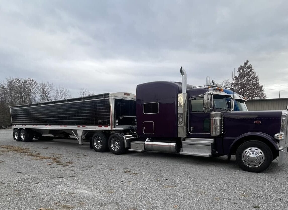 Benefits of Buying Semi-Trucks Online and Choosing the Right Hopper